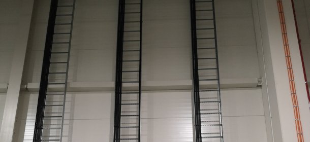 Montaż tras, korytek kablowych. Układania kabli energetycznych w budynkach.