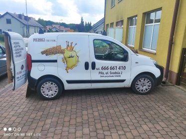 Poszukuję zleceń na produkcję pierogów, gołąbków, krokietów...