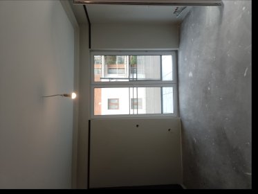 Dwukrotne malowanie ścian