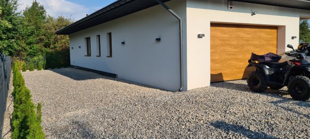 Wykonanie elewacji na budynku wraz z podloczeniem lamp zewnetrznych Wykonanie elewacji na budynku wraz z podloczeniem lamp zewnetrznych