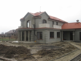 Budowa domów i hal, konstrukcje i pokrycia dachowe, usługi koparko-ładowarką, usługi transportowe