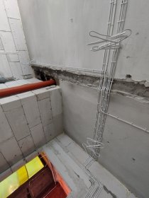 1 WYPUST OŚWIETLENIA 3x1,5mm (np. lampa / kinkiet)