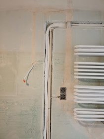 Montaż instalacji pod klimatyzator