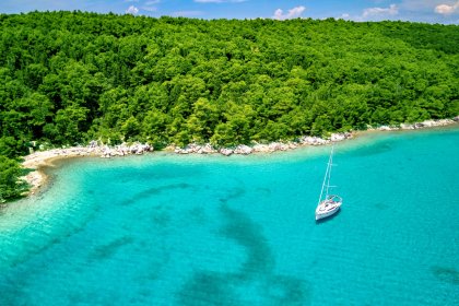 Organizacja firmowych rejsów integracyjnych w kraju i za granicą