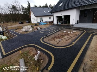 Układanie kostki brukowej