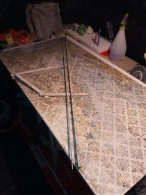 Układanie płytek ceramicznych, gresowych, spieków kwarcowych oraz kamienia naturalnego .