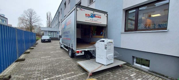 Poznań - Warszawa .Transport drogowy,samochody firany