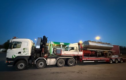 transport HDS 759 naczepa niskopodwoziowa