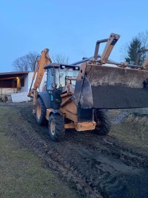 Usługi koparko ładowarką