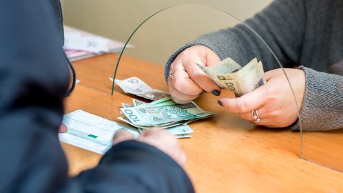 Oferuję pożyczki od 10 000 zł do 50 000 000 zł dla każdego w potrzebie. Skontaktuj po więc