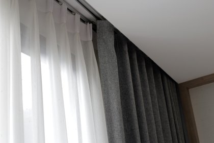 Szycie firan i zasłon na fleksach ((Microflex hooks)