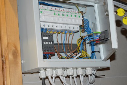 Instalacje elektryczne