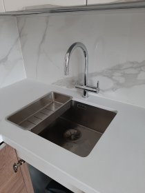 instalacja centralnego ogrzewania, wodociągowa, kanalizacyjna