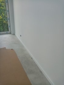 Przygotowanie przed malowaniem sufitów i ścian.