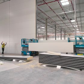 Montaż płyt warstwowych