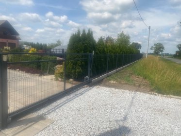 Montaż ogrodzenia panelowego i siatkowego