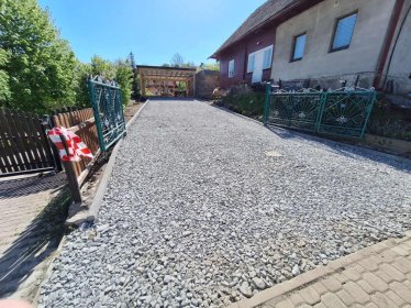 Korytowanie wraz z zagęszczeniem podbudowy (30cm)