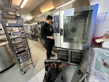 Naprawa pieców konwekcyjno-parowych