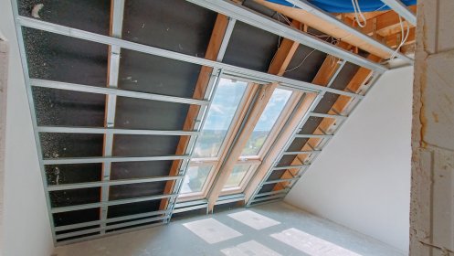 Adaptacja poddasza z izolacją poddasza