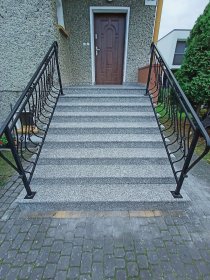 Montaż schodów granitowych