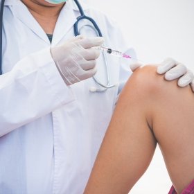 Przeciwbólowa blokada sterydowa stawów