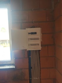 Instalacje elektryczne