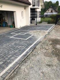 Układanie kostki brukowej