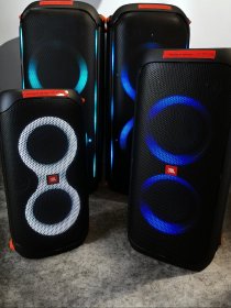 Zestaw karaoke - projektor, głośnik, mikrofony , ekran