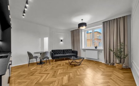 Sprzedaż nieruchomości: mieszkania, domy, lokale użytkowe