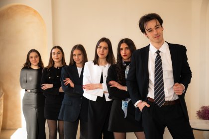 Wynajem nieruchomości : mieszkania, domy, lokale użytkowe