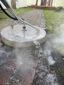 Mycie kostki brukowej