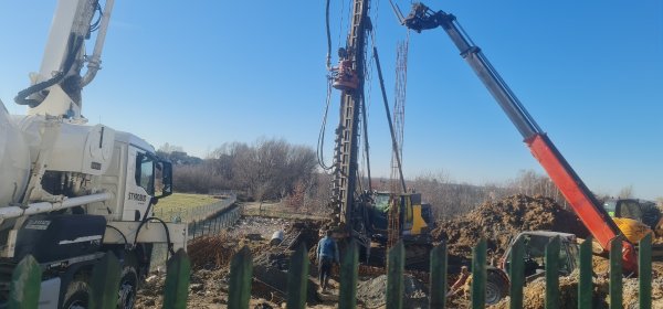 FUNDAMENTY NA PALACH