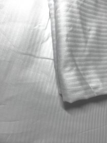 Adamaszek biały - poszwy na kołdry, różne rozmiary od 140x200 po 170x200