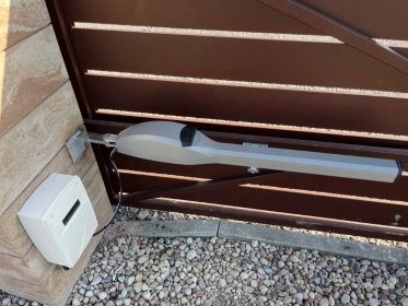 Montaż i programowanie automatyki bramowej