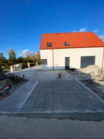 Układanie kostki betonowej