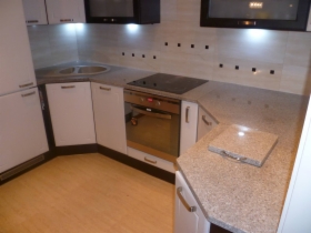 KAMIENIARSTWO-NAGROBKI-BLATY-POSADZKI-PARAPETY-SCHODY