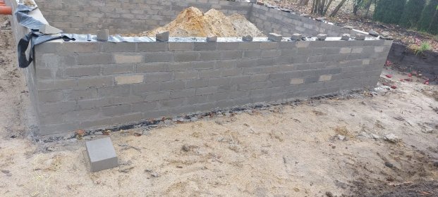 Murowanie bloczka betonowego