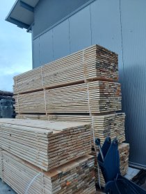 Sprzedam deski szalunkowe 25mm,  łaty dachowe, więźby dachowe.