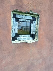 Montaż drzwi i okien