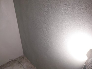 Tynkowanie maszynowe tynk cementowo wapienny zacierany