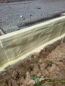 Izolację natryskowe, ocieplenia pianą pur