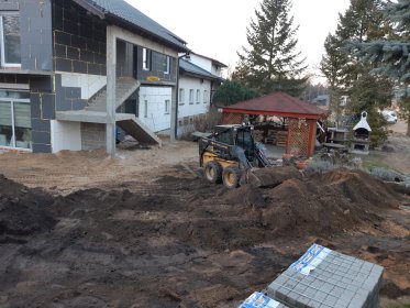 Usługi mini ładowarką wywozenie ziemi krzewów gałęzi