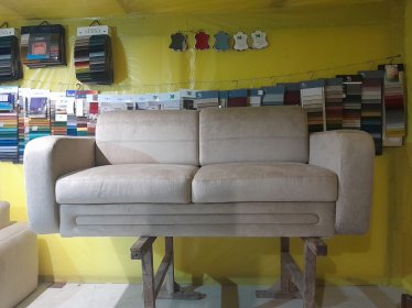 Tapicerowanie sofy,krzeseł