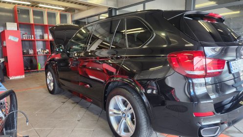 Polerowanie  zabezpieczenie lakieru.