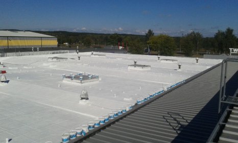 Remont płaskiego dachu z papy