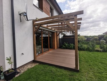 Wykonanie zadaszenia tarasu bądź pergoli