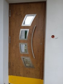 Produkcja okien i drzwi aluminiowych