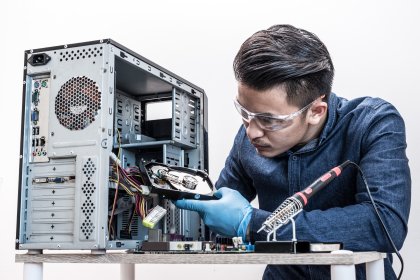 Serwis komputerowy Katowice i naprawa komputerów laptopów drukarek