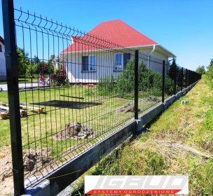 Ogrodzenie panelowe 123 cm, fi 4mm + podmurówka 25 cm, OD RĘKI