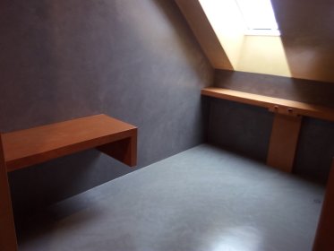 Posadzki z mikrocementu